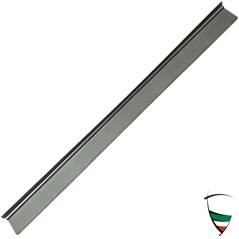 chapa rep. por debajo de la puerta der. GT Bertone (chapa plegado)