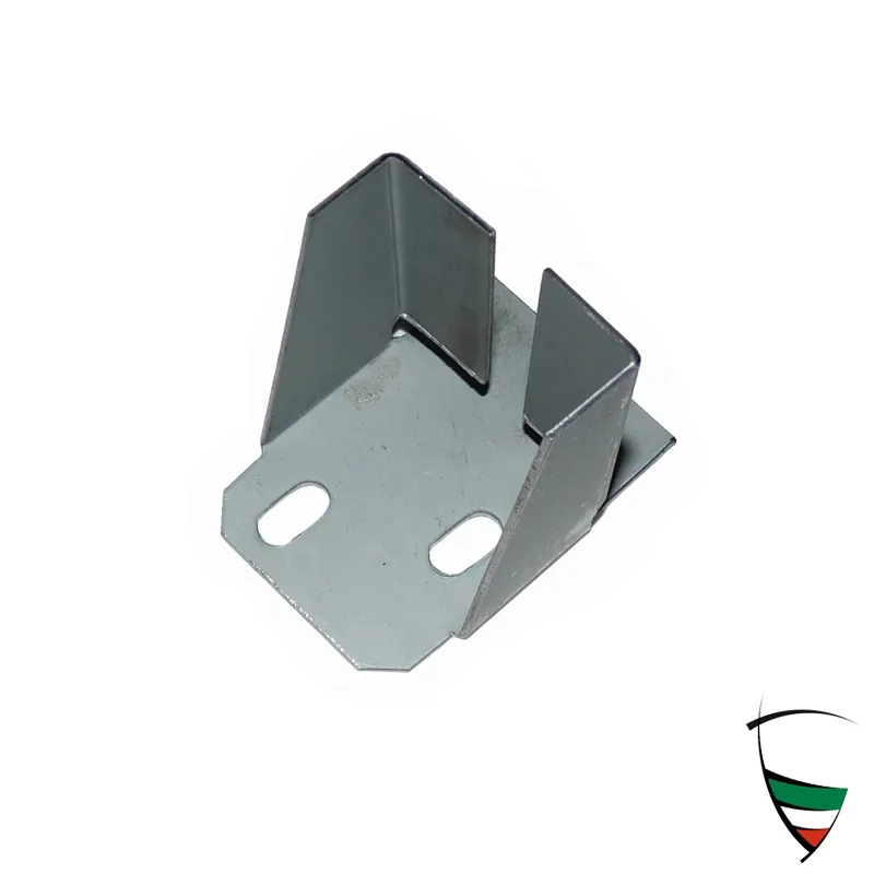 soporte bisagra capo motor