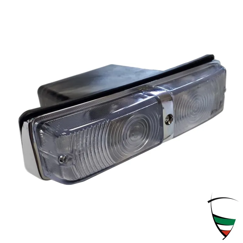 Blinker Giulia Bj.1963-74 Altissimo Version weiß-weiß mit Chromsteg, rechts