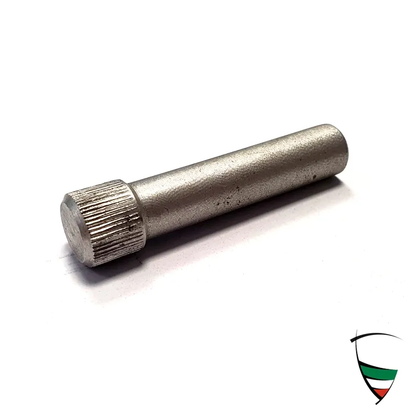 Tornillo moleteado luz trasera Spider 70–82