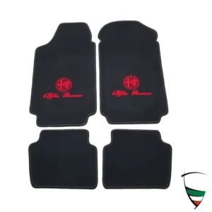 Fußmatten GTV/6/Alfetta Lim. (116) schwarz/rotes Emblem Tuftvelour,gekettelt,Rückenbeschich tung:Latex-Feinprägung