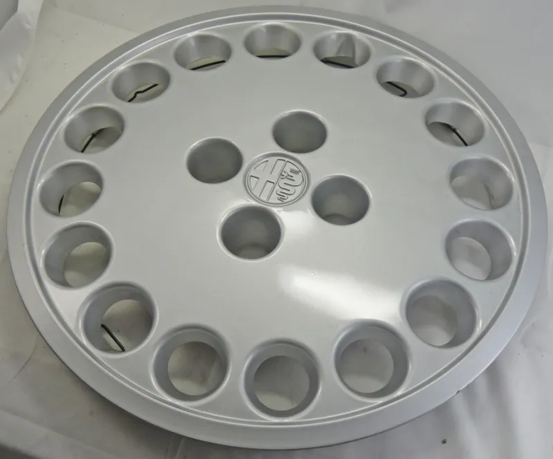 Radkappe für Stahlfelge 14" AR33 (88-90) 16Löcher